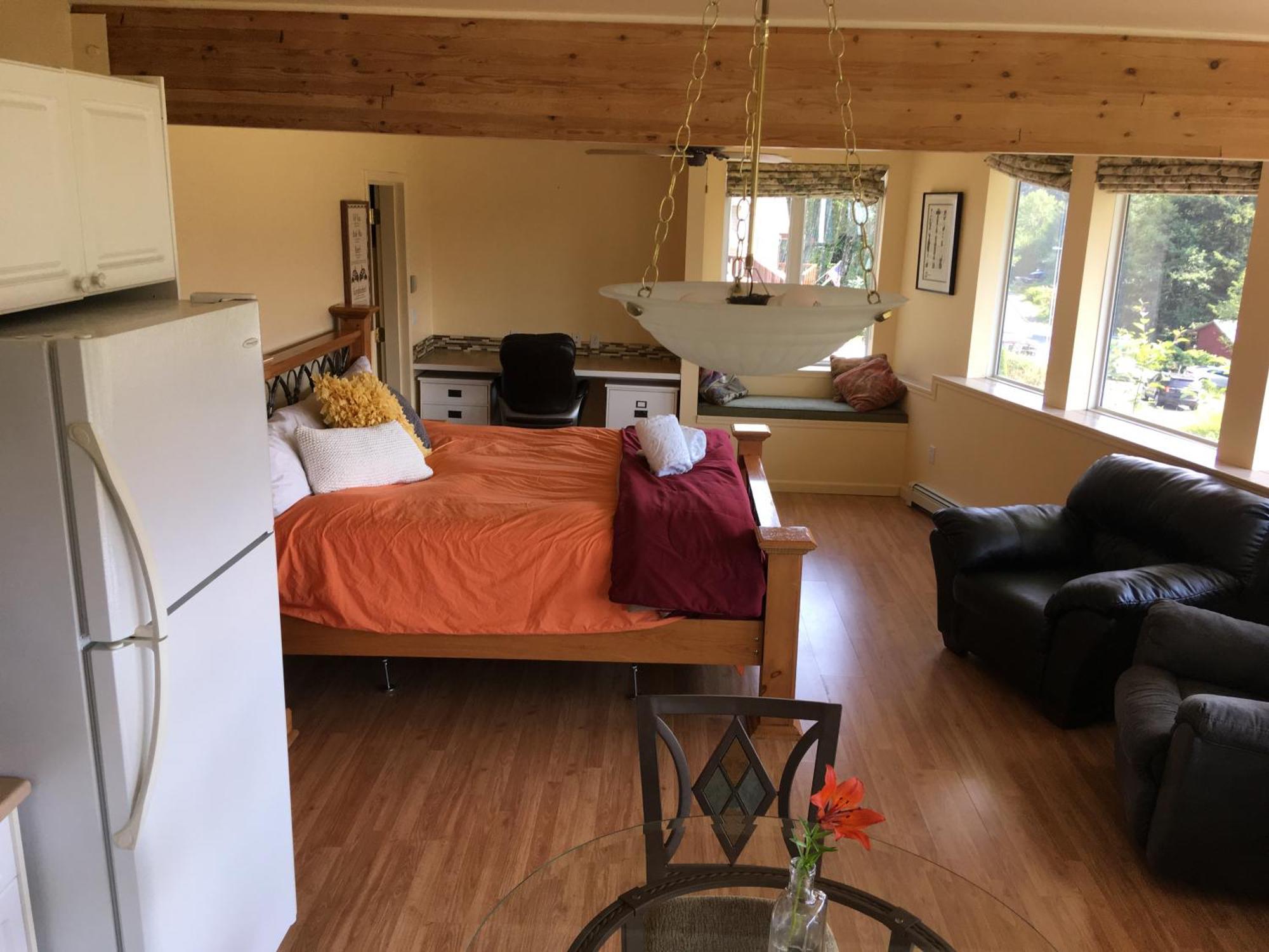 Kelli Creek Cottage - REDUCED PRICE ON TOURS Juneau Buitenkant foto