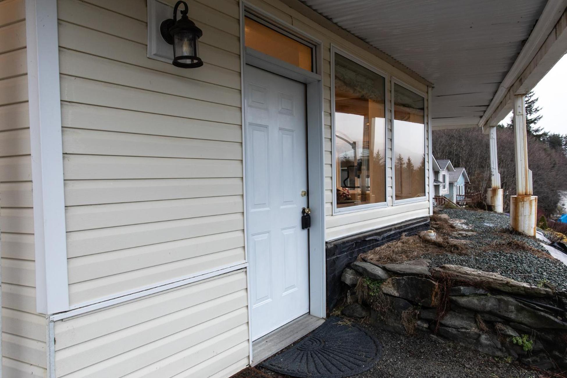Kelli Creek Cottage - REDUCED PRICE ON TOURS Juneau Buitenkant foto