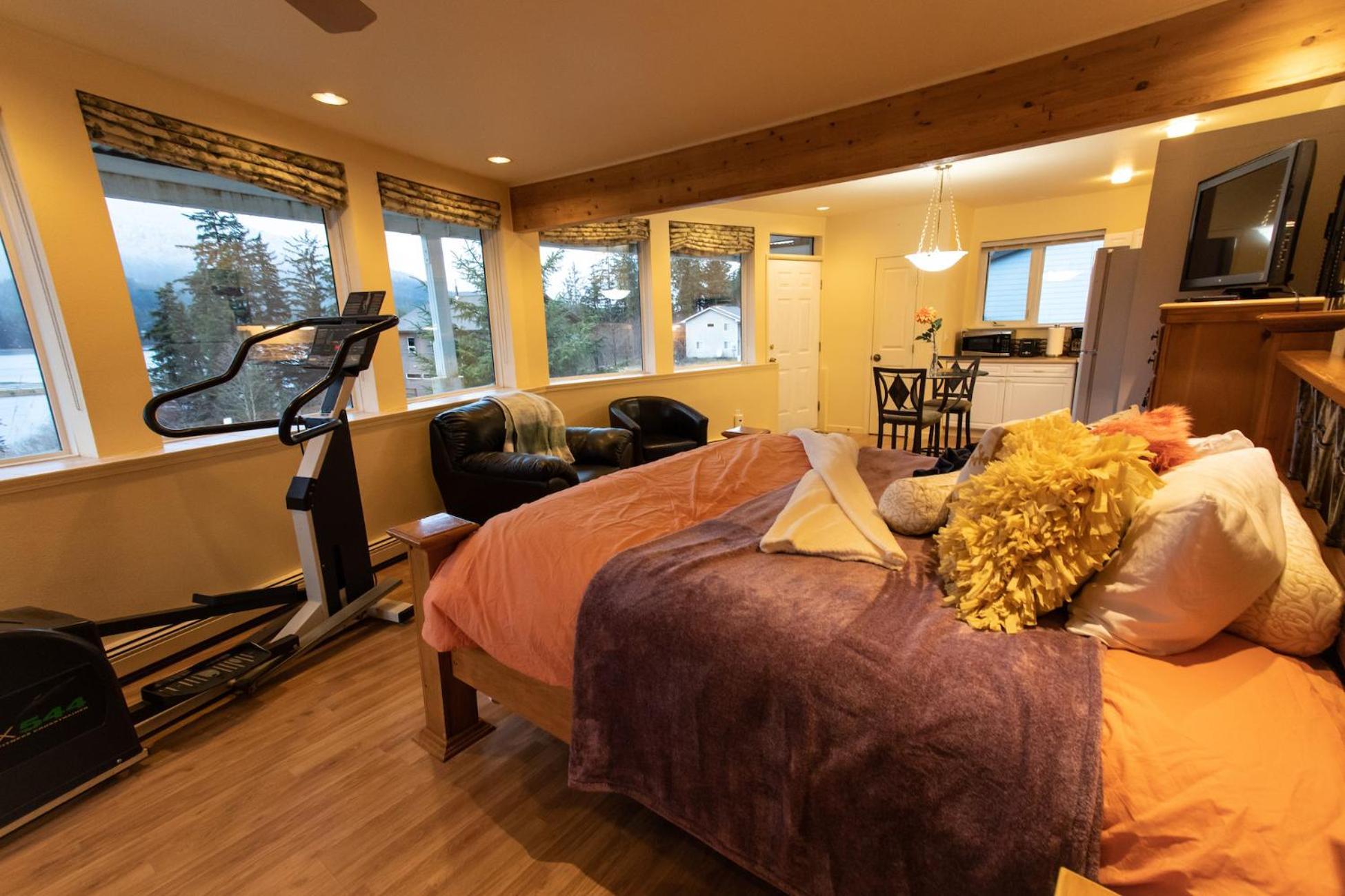 Kelli Creek Cottage - REDUCED PRICE ON TOURS Juneau Buitenkant foto