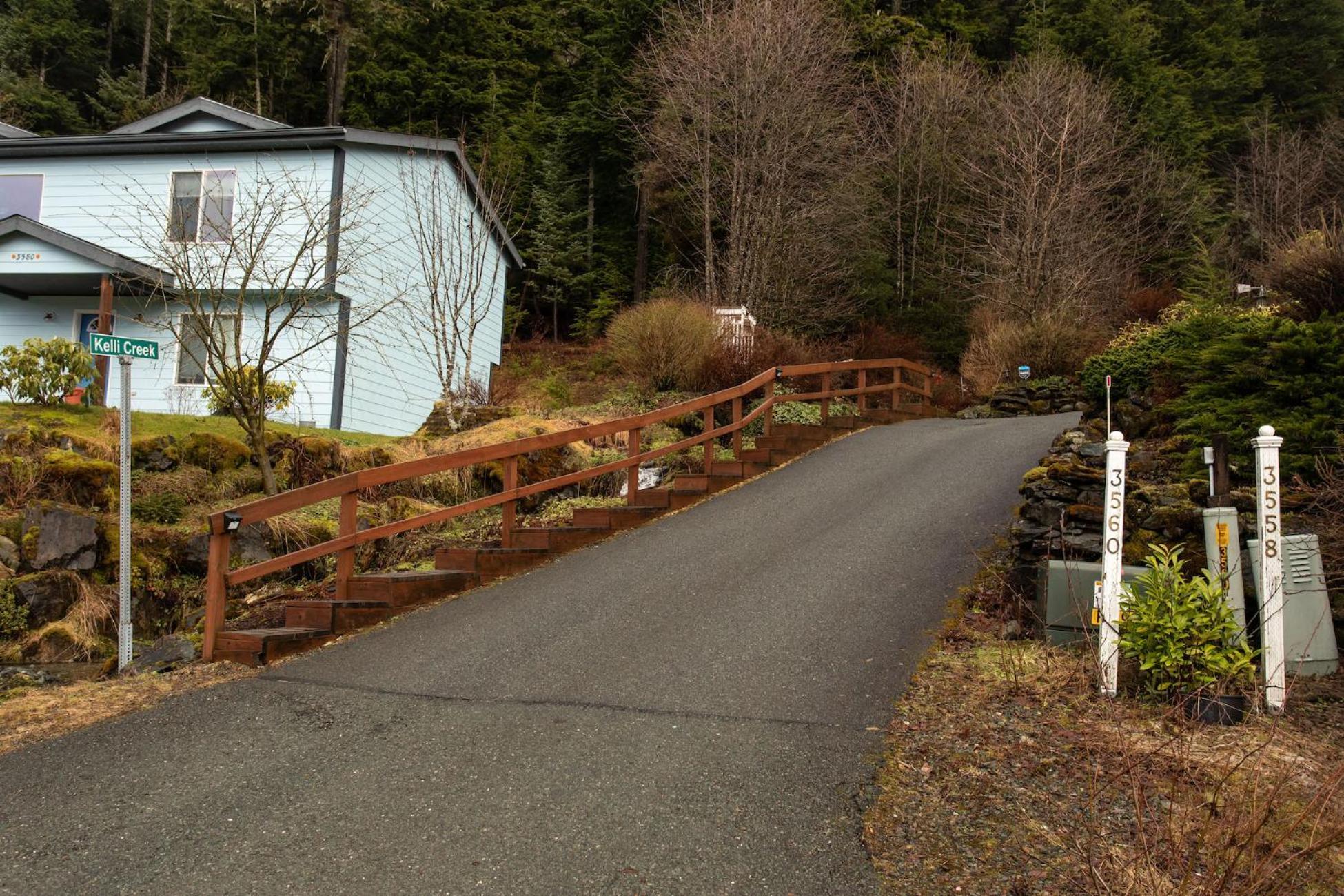 Kelli Creek Cottage - REDUCED PRICE ON TOURS Juneau Buitenkant foto